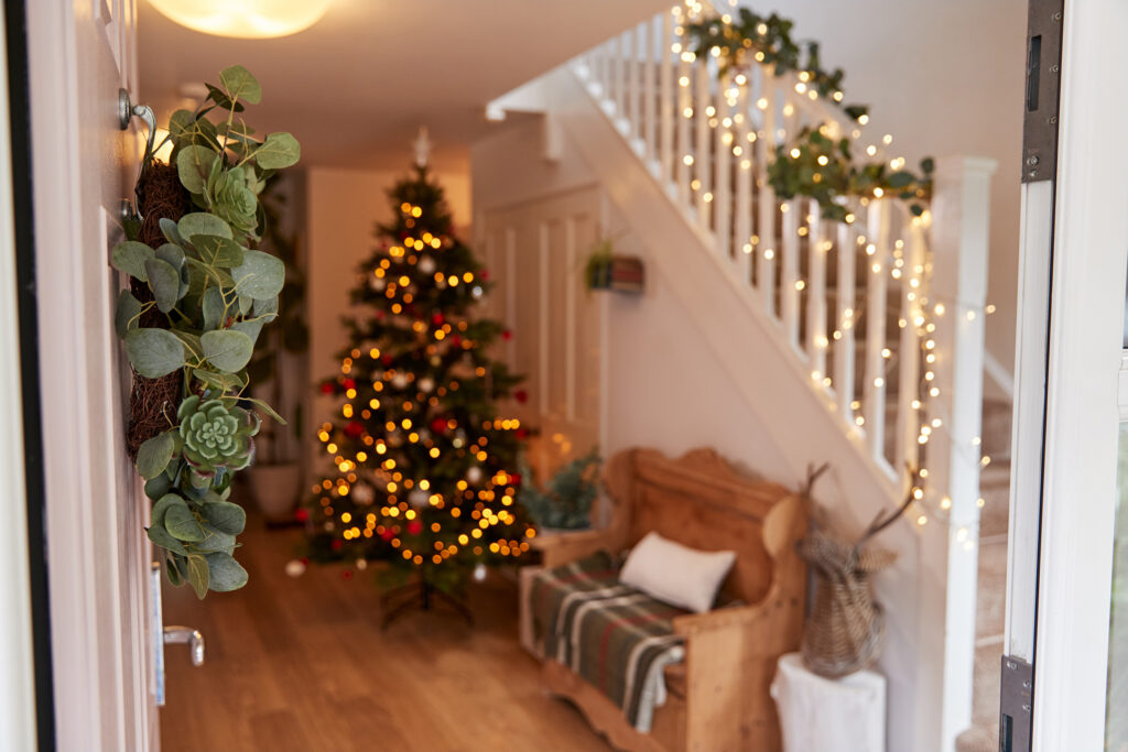 ‘Tis The Season: Should You Decorate Your Airbnb For Christmas ...